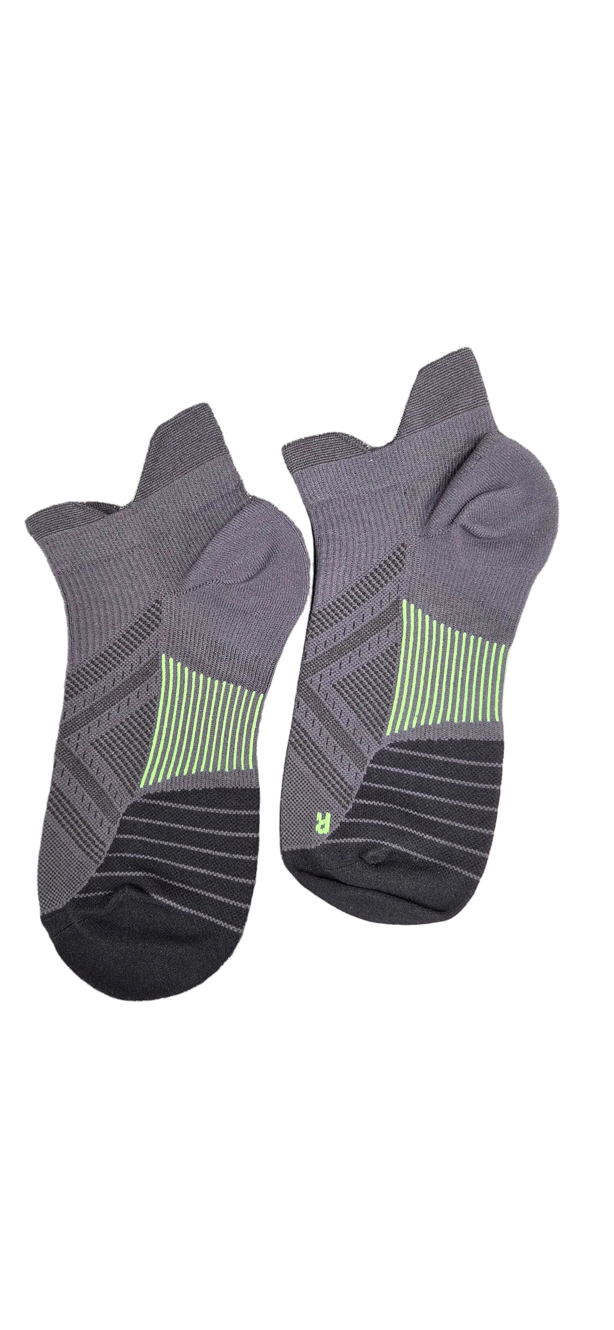 Unisex No-Show Ankle Compression Sports Socks 15–20 mmHg with Enhanced Arch Support & Heel Tab