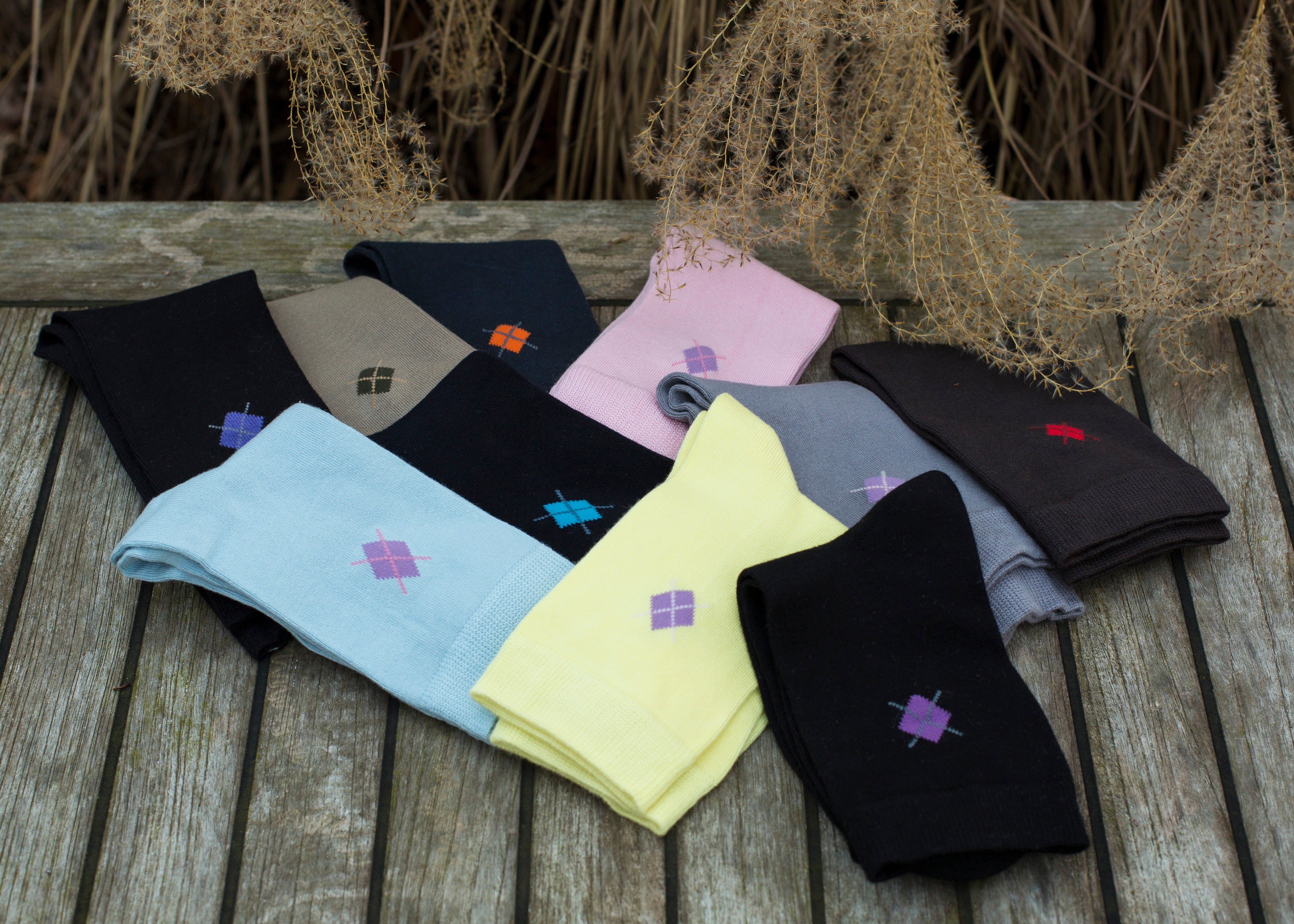 Women's Argyle Pattern Bamboo Crew Socks