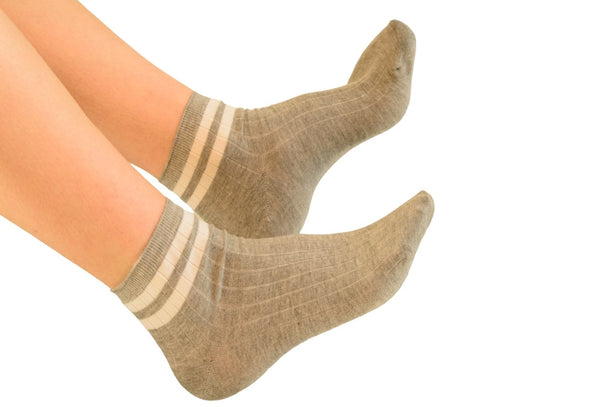 Women's Bamboo Quarter Hi Performance Socks Striped Ankle and Sporty